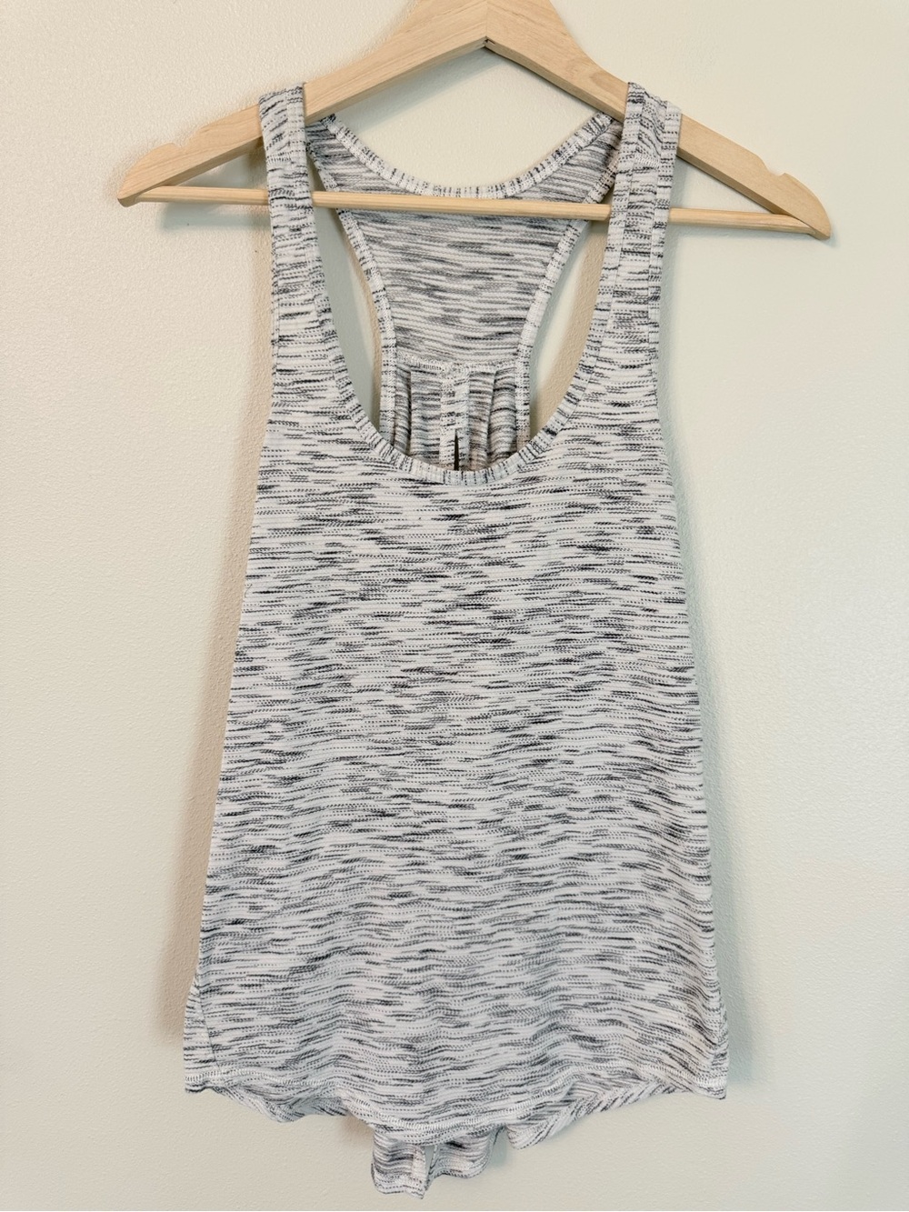 Lululemon Salute the Sun Singlet II Tiger Space Dye Tank Est. Size 6 - Picture 3 of 8